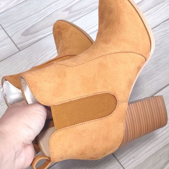 (71-1801)  Omysky Women's Pointed Toe Ankle Boot Sz 7 - Picture 4 of 11